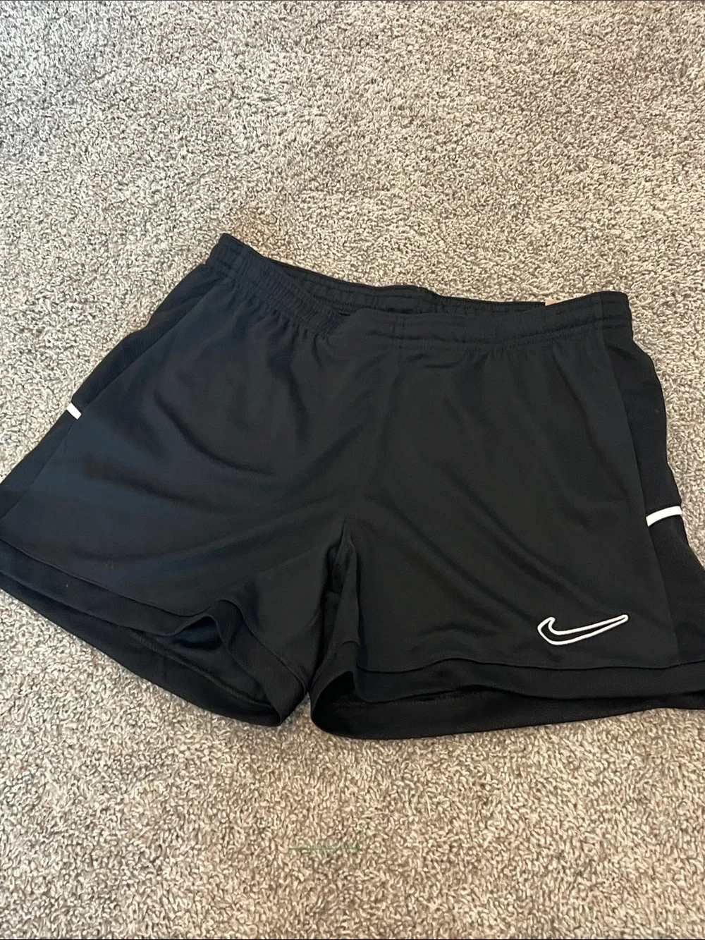 NWT Nike Dri-FIT Black 4” Running Shorts Women’s Small Athletic Training Gym